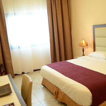 Arcadia Hotel Suites Sharjah Ngoại thất bức ảnh