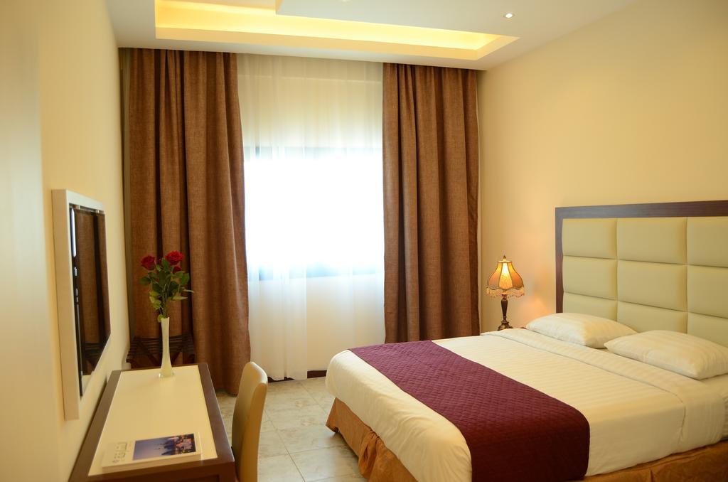 Arcadia Hotel Suites Sharjah Ngoại thất bức ảnh