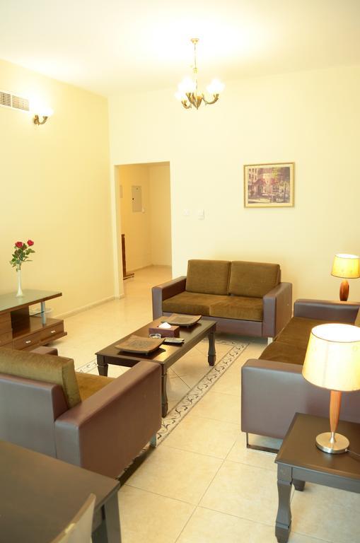 Arcadia Hotel Suites Sharjah Ngoại thất bức ảnh