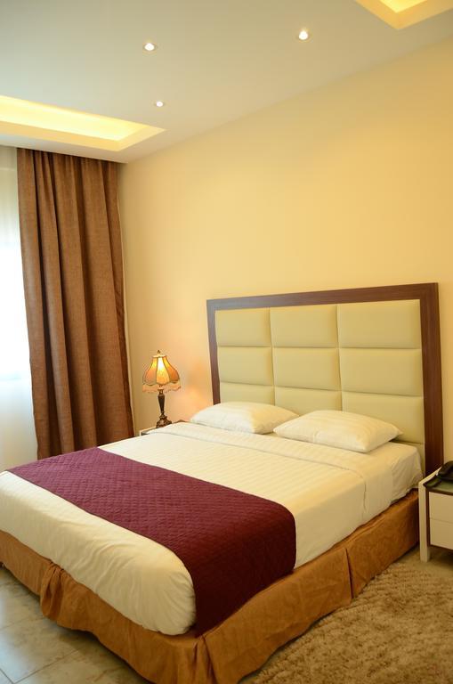 Arcadia Hotel Suites Sharjah Ngoại thất bức ảnh