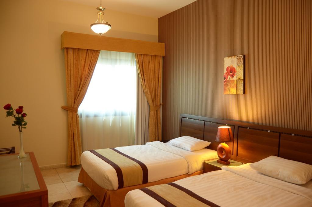 Arcadia Hotel Suites Sharjah Ngoại thất bức ảnh
