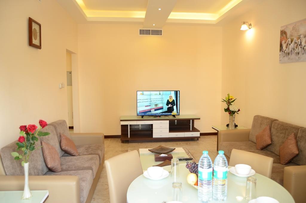 Arcadia Hotel Suites Sharjah Ngoại thất bức ảnh